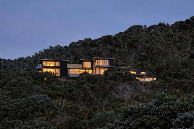 27 Glenesk Road Piha_2