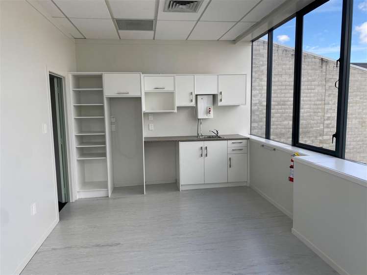 First Floor, 533 Anglesea Street Hamilton Central_5