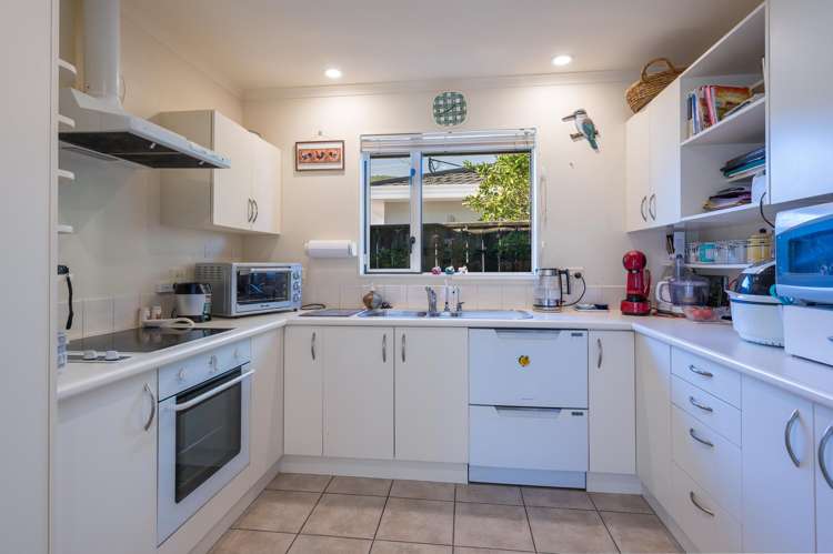 5 Sorrento Way The Wood_1