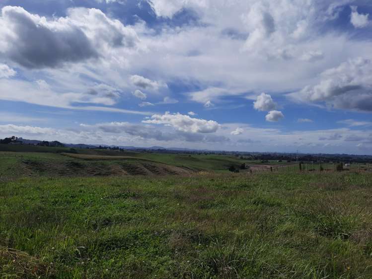 35 Grove Access Road Karamu_0