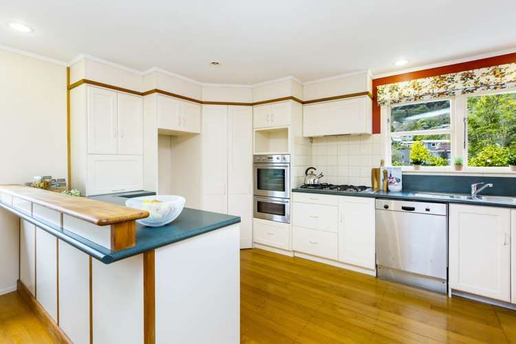 1 Deller Grove Silverstream_11