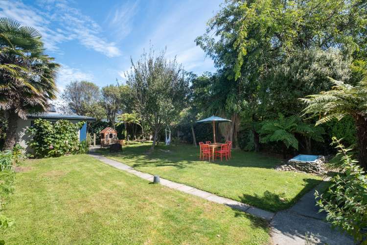 7 Grove Road Haumoana_18
