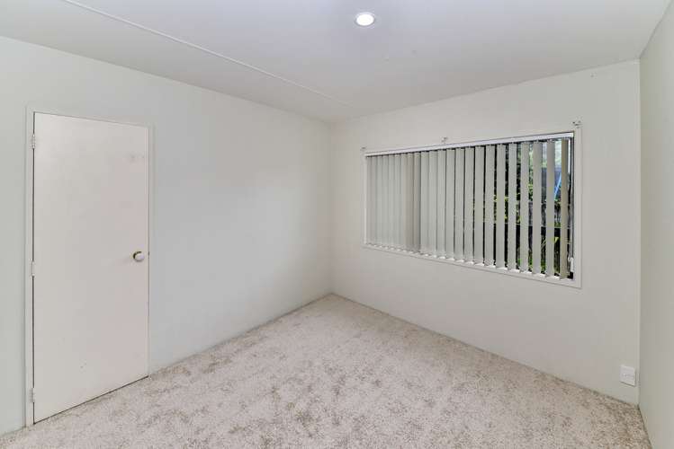 2/11 Barneys Farm Road Clendon Park_6