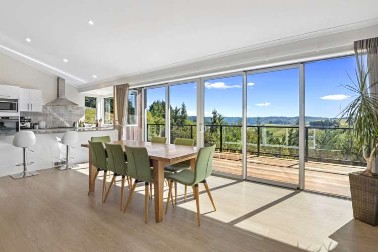 98 Totara View Road_0