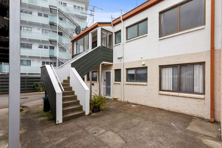 4/18 Cliff Road Tauranga Central_12