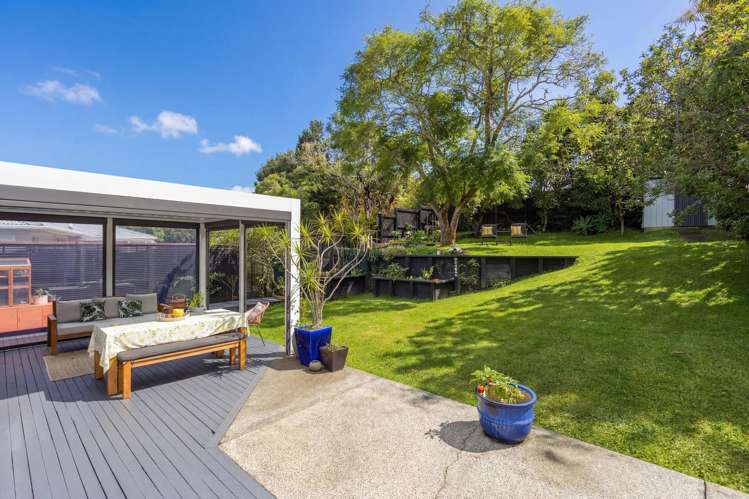 70 Selwyn Crescent Forrest Hill_16