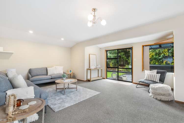 82 Chartwell Street Burwood_15