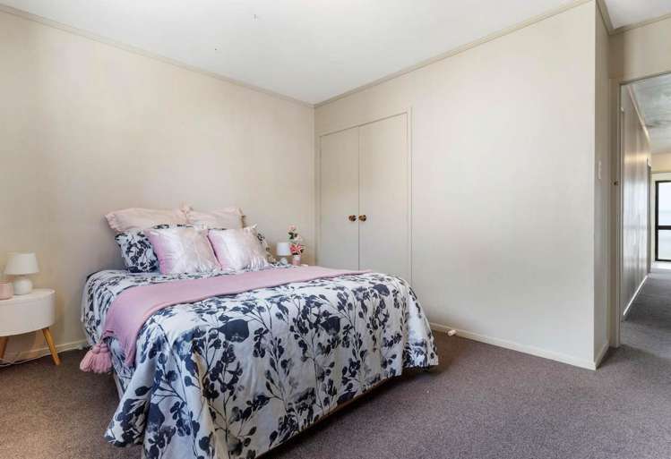 179 Solar Road Glen Eden_6