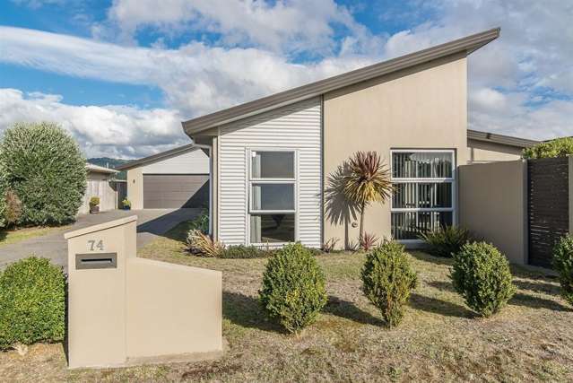 74 The Drive Paraparaumu Beach_1