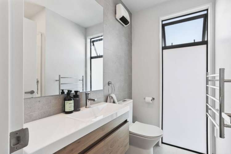 1/8 New Brighton Road Shirley_11