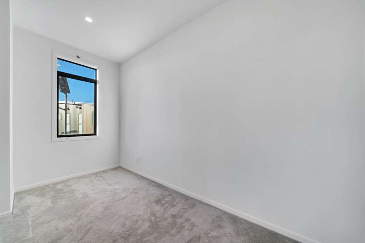 17 Timo Way Flat Bush_19