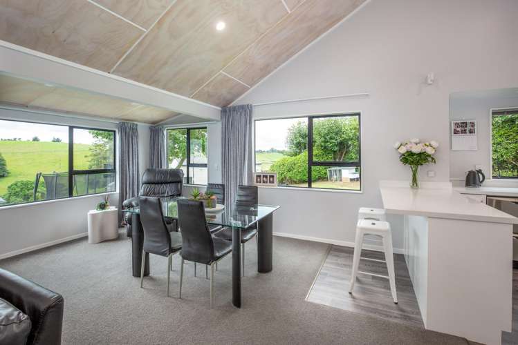 486 Pinnacle Hill Road Bombay_6