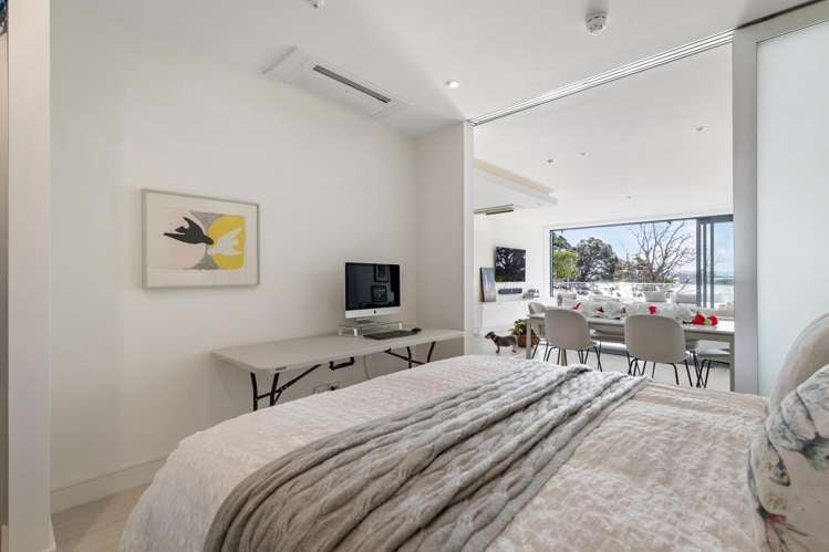 13/258 Hurstmere Road Takapuna_16