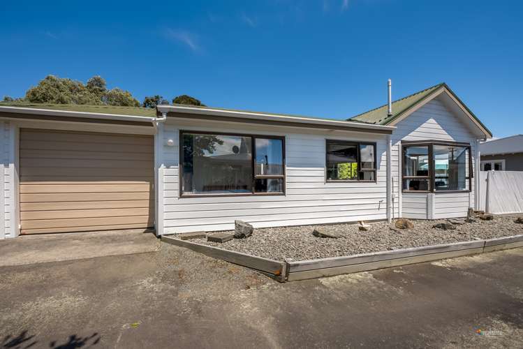 12b Fuller Grove Woburn_17