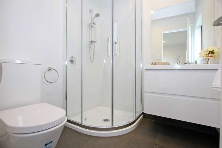 10a Kendall Court Wattle Downs_12