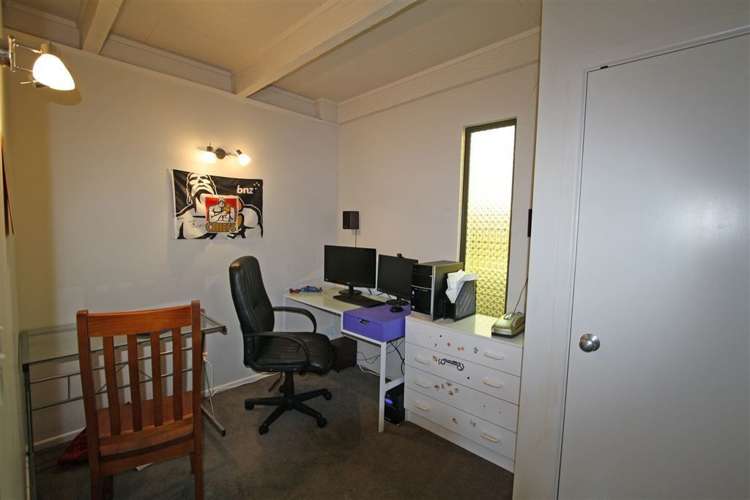 220 Parklands Avenue Bell Block_16