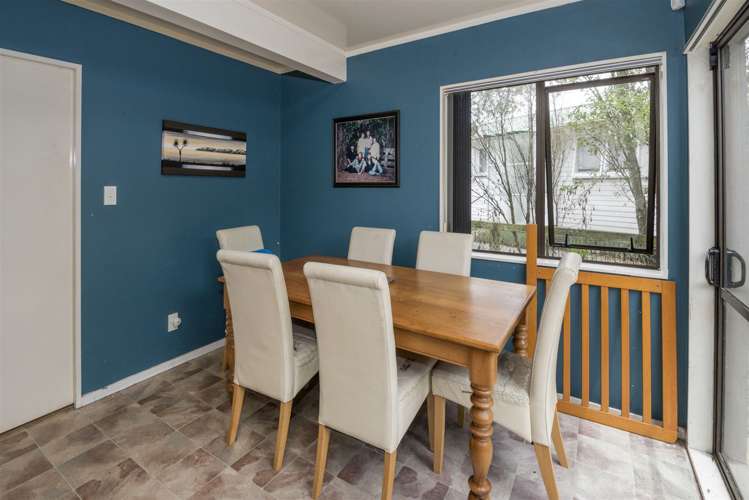 7 President Avenue Papakura_8