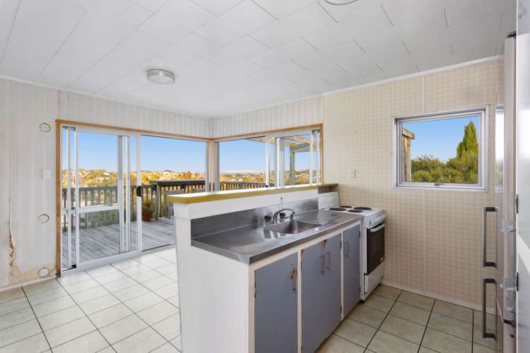 8 Fairway Avenue Red Beach_15