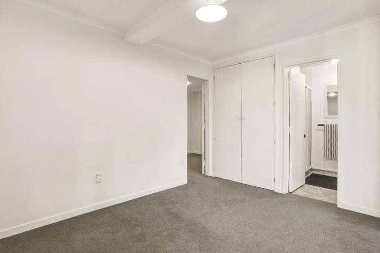 360 Kaikorai Valley Road Bradford_33