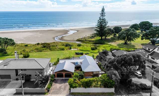 Ohope Beachfront Living, Tightly Held