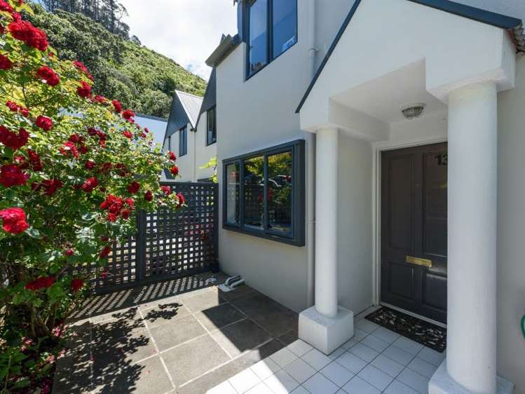 13/14 Harriett Street Thorndon_0