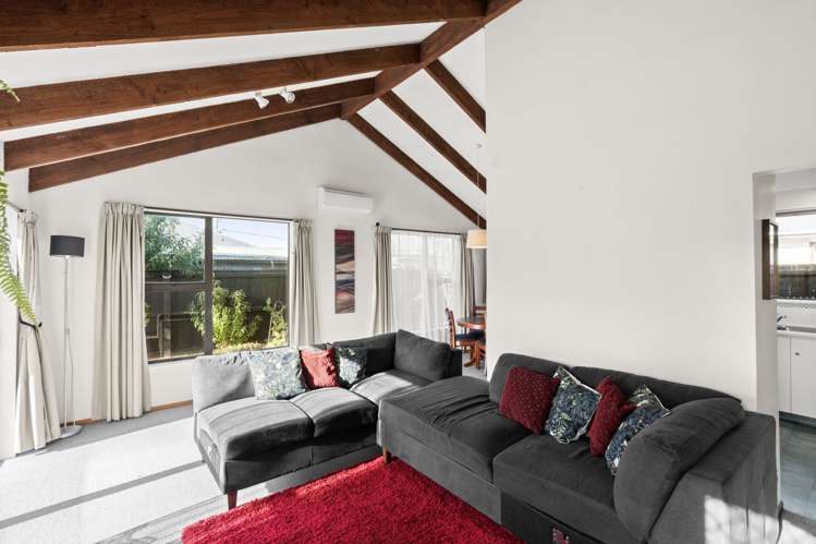 2/26 Neill Street Hornby_7
