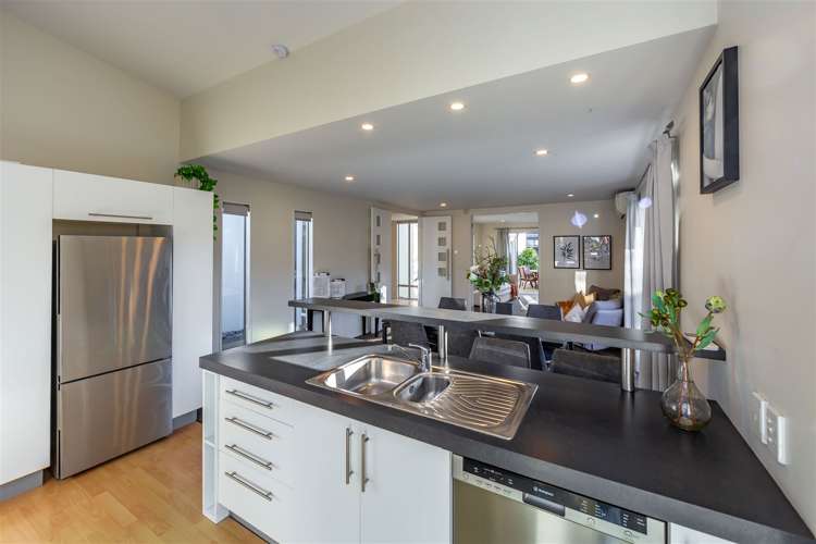 15 Riverwood Boulevard Redwood_8