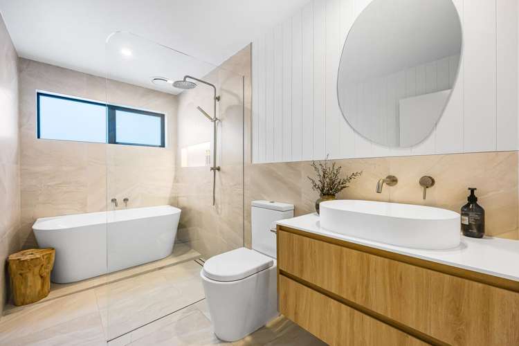 9 Matahae Crescent Milldale_13