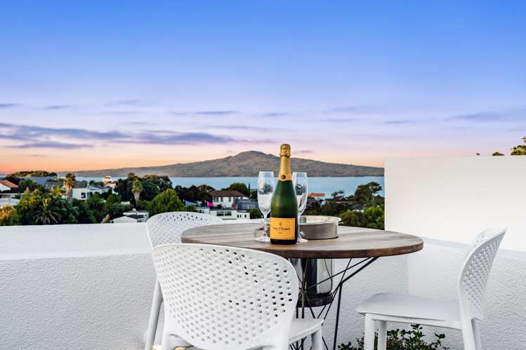 2/14 Hawera Road Kohimarama_24