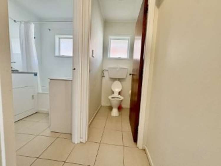 8/318 Te Atatu Road 1802_7