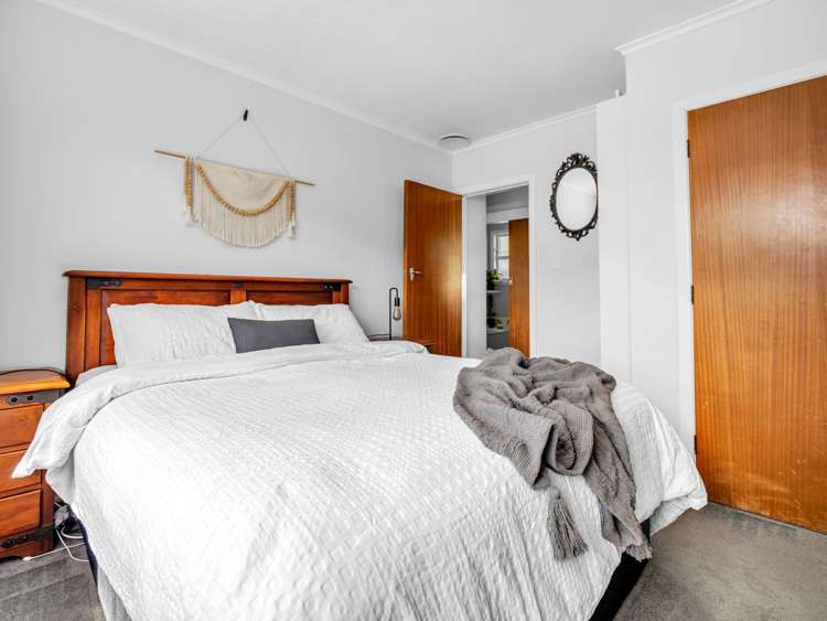 38 Pelorus Street Glenview_16