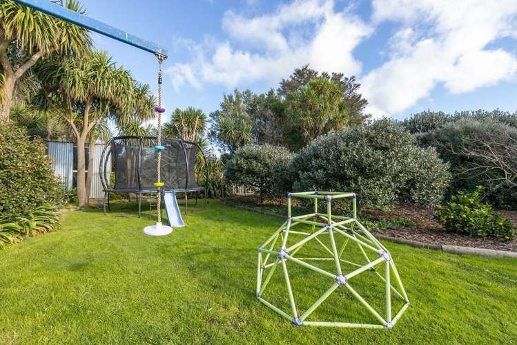 40 Woodward Street East Featherston_14