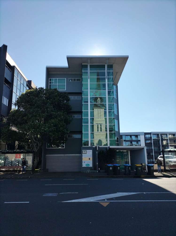 Units A&B/64 Khyber Pass Road_0