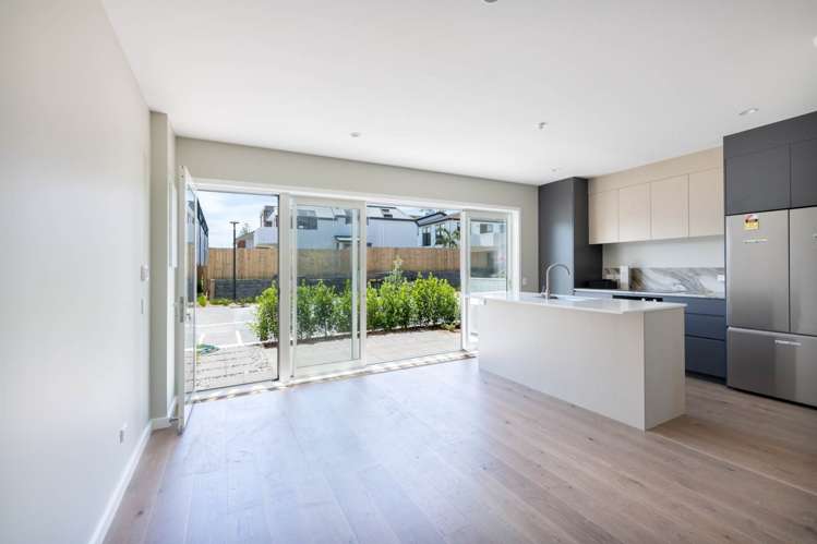 12/245 Kepa Road_0