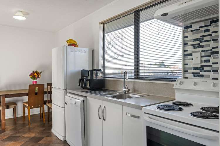 16 Faulkland Drive Witherlea_10