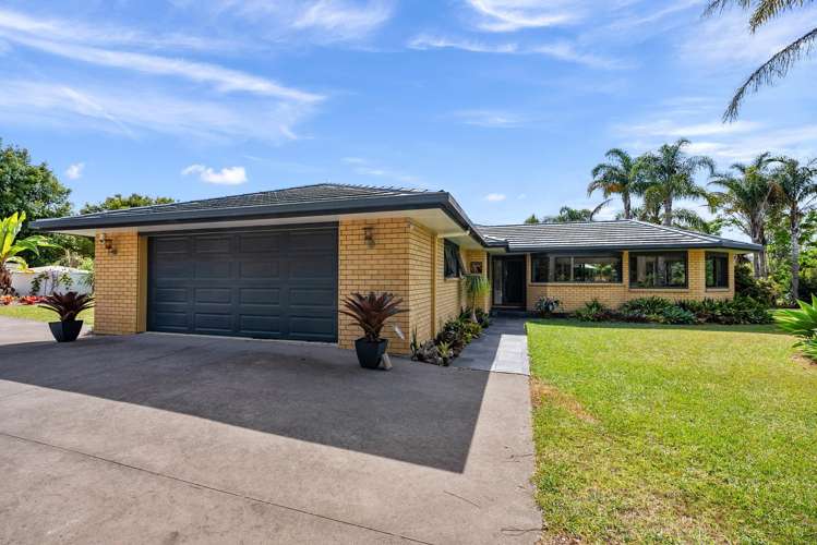 99 Old Parua Bay Road Abbey Caves_17