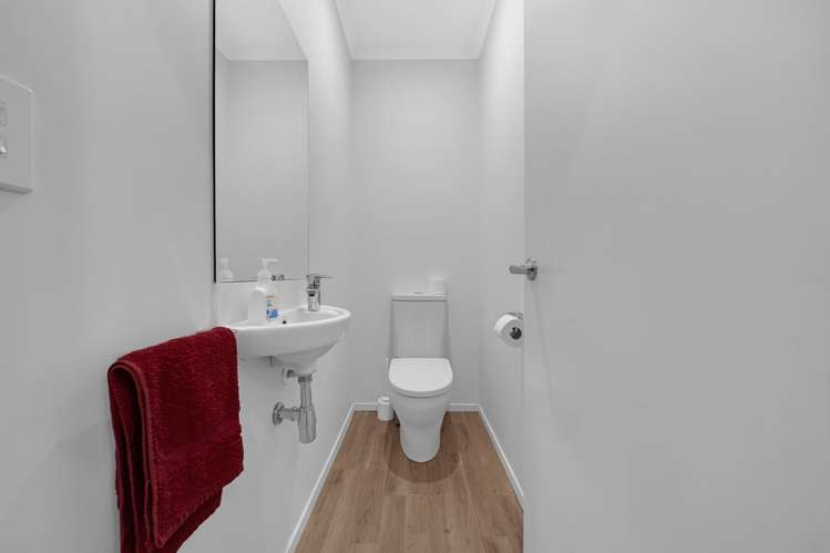 4 Matairangi Avenue Totara Heights_21