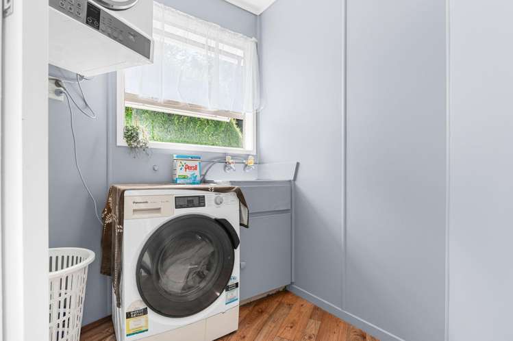 16 Rothesay Place Dinsdale_13