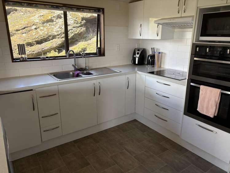 House/5 Craig Place 10123_5