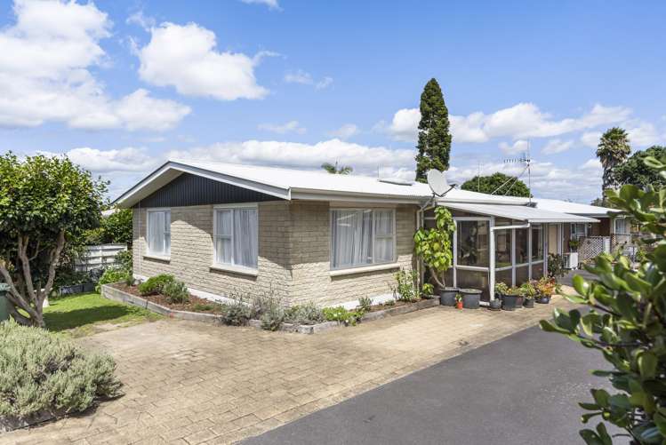 20a Jefferson Place Brookfield_14