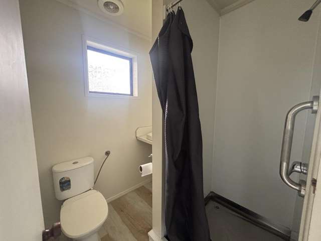 1/1367 Te Rahu Road 11385_4