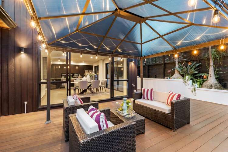 14b Beach Road Castor Bay_22