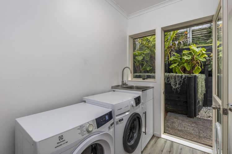 4 Kestrel Heights Arkles Bay_17