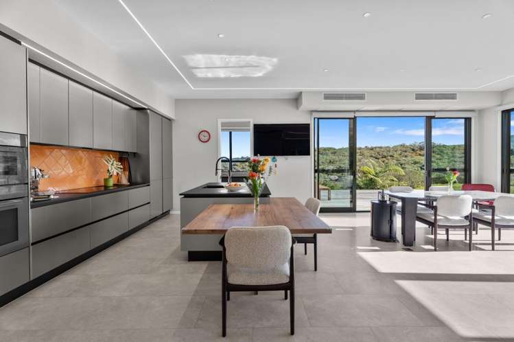 8 Ridgelea Road_5
