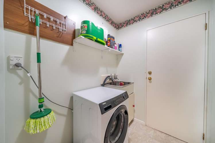 2/12 Raukawa Street Stokes Valley_11