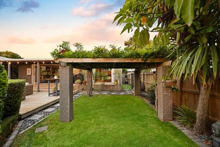 6 Tudor Crescent Chedworth_25