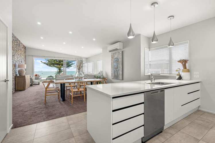169A Marine Parade Mt Maunganui_14