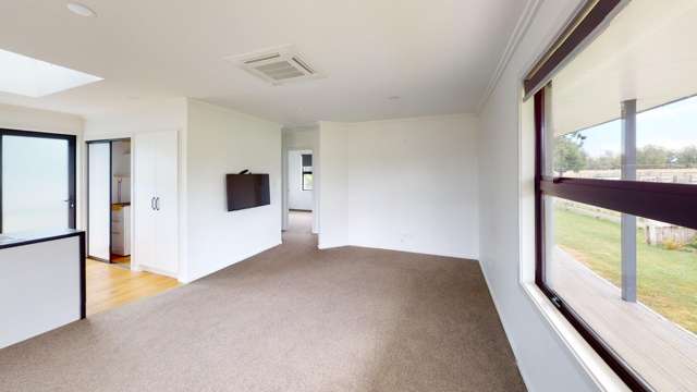 42 Watt Livingstone Road Westmere_4