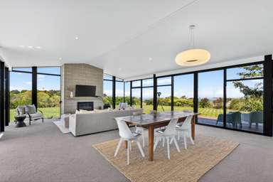 2 Heipipi Drive, Esk Hill Estate_3