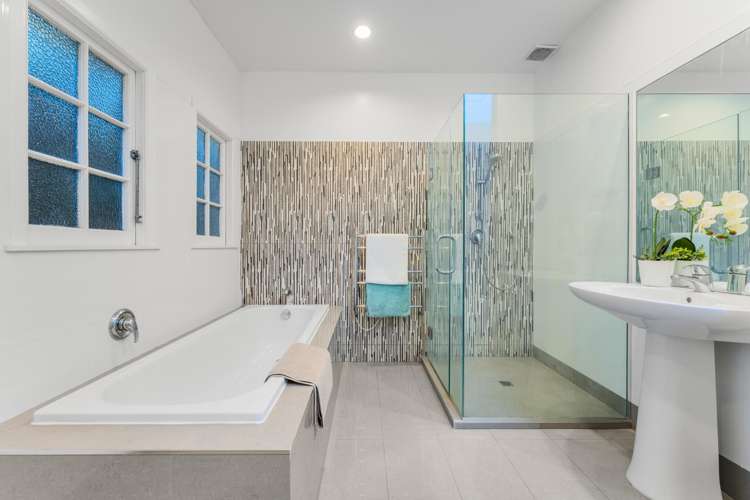 232 Lake Road Hauraki_10